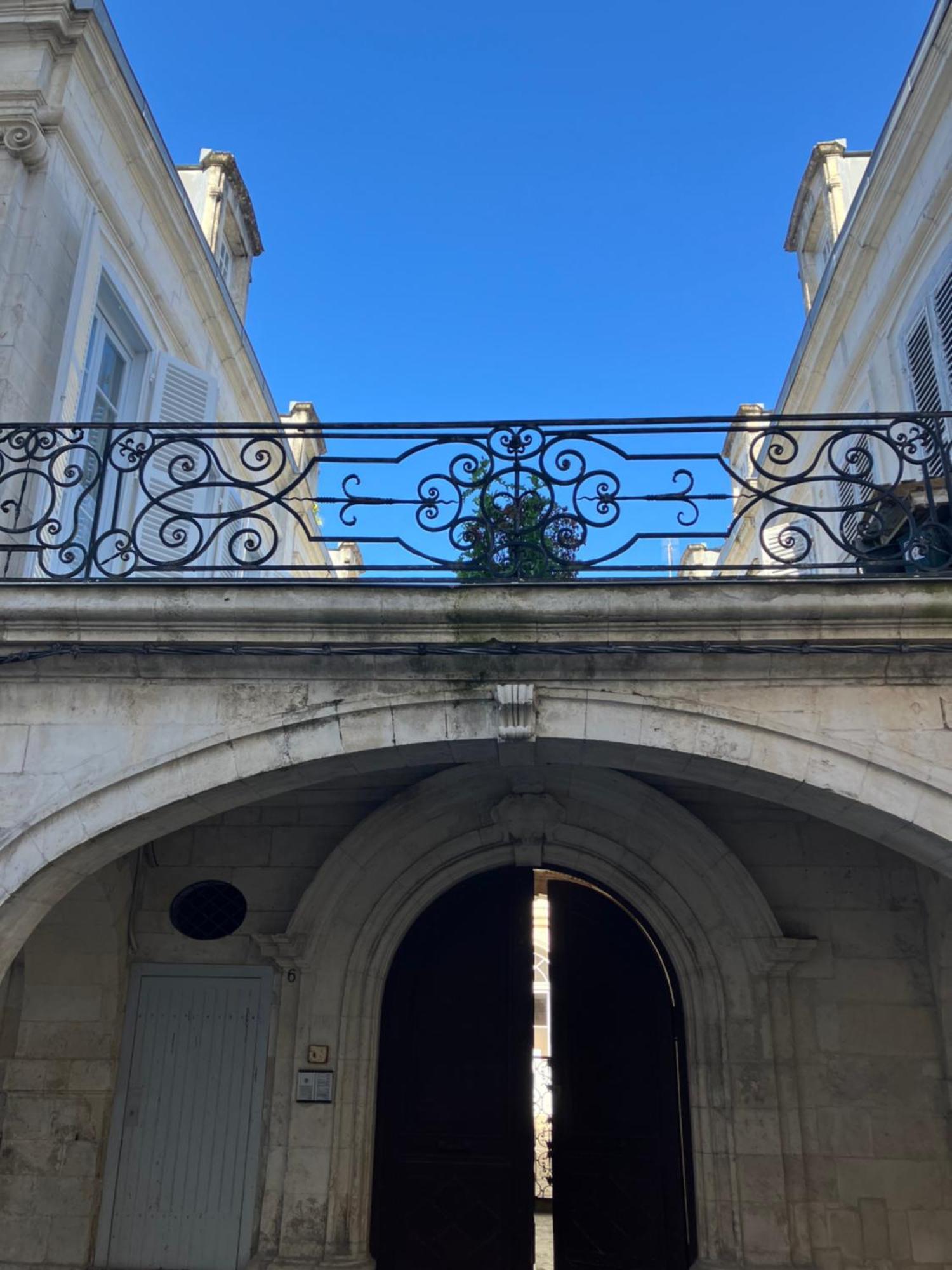 Chambre Dans Hotel Particulier 18E Siecle Hyper Centre La Rochelle La Rochelle  Exterior foto
